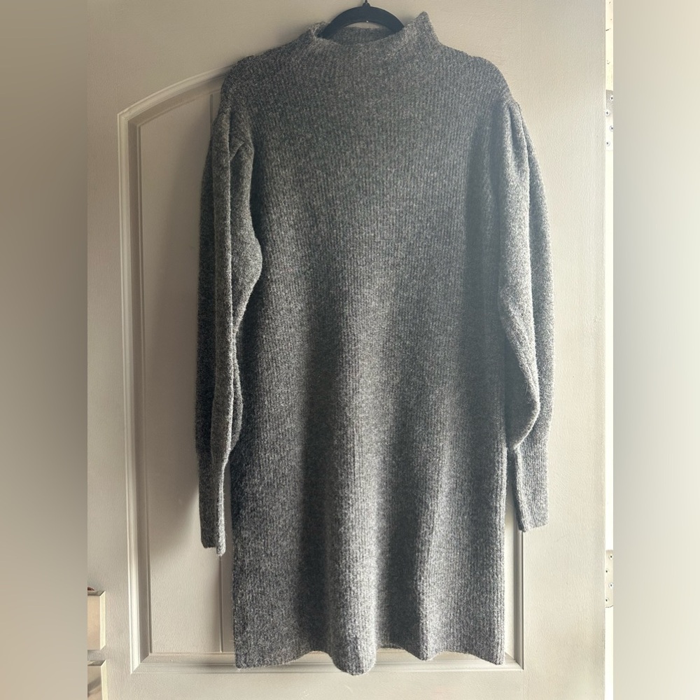NWOT gray sweater dress w ballon type sleeves.